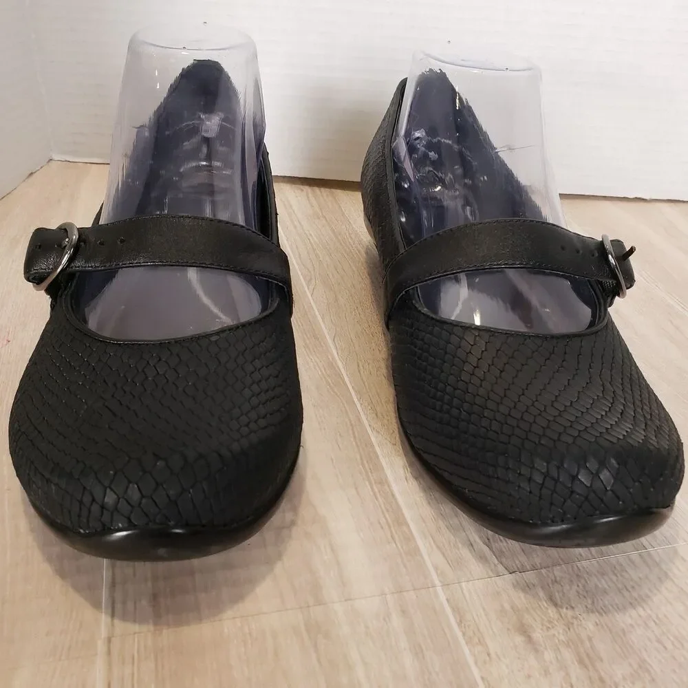 Dansko Orla Mary Jane Comfort Shoes Buckle Flats Black Snakeskin SZ 9